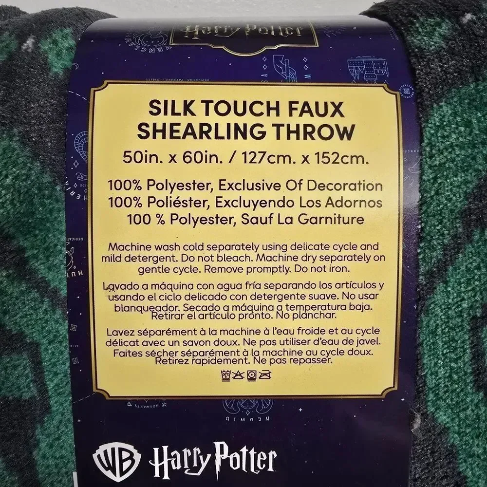 The Harry Potter Faux Shearling Throw Blanket NWT 50